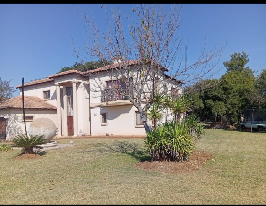 4 Bedroom Property for Sale in WestLake Country Safari Estate North West